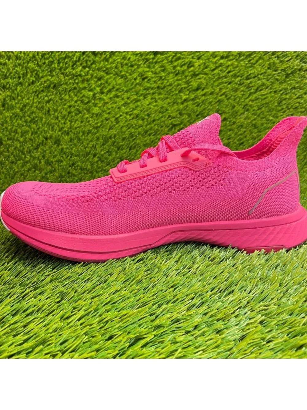 Flux Adapt Runner Neon Pink Mens Size 10.5 Athletic Walking Knit Shoes Sneakers